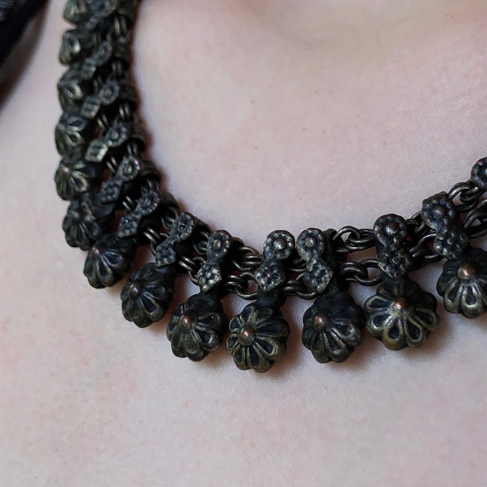 Dark Metal Copper Tone Boho Flower Necklace